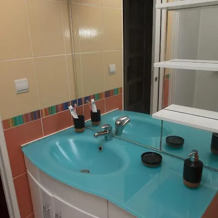 350 M De La Gare/10min De L'hyper-centre. *