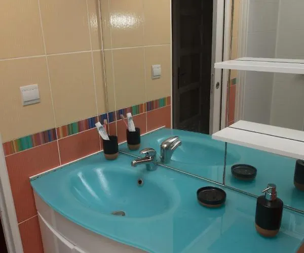 350 M De La Gare/10min De L'hyper-centre. *